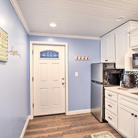 Updated Williamstown Apartment With Kitchen! Екстер'єр фото
