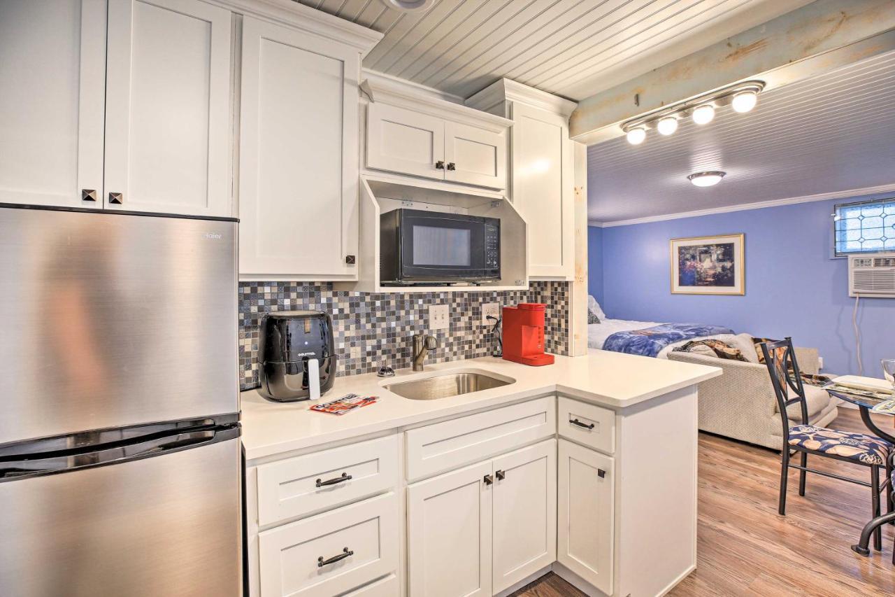 Updated Williamstown Apartment With Kitchen! Екстер'єр фото