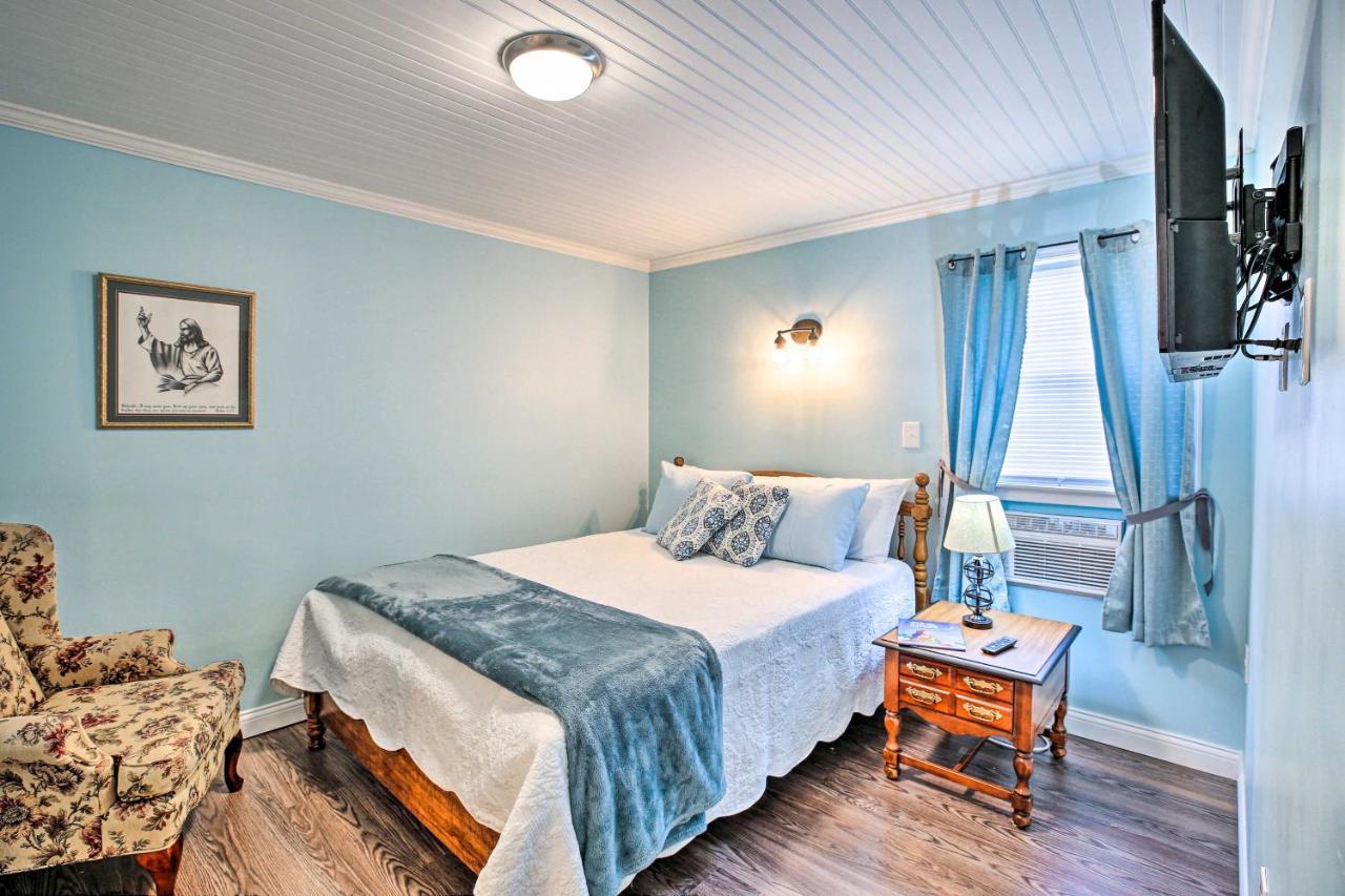 Updated Williamstown Apartment With Kitchen! Екстер'єр фото
